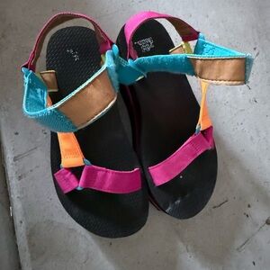 Wild Fable Multicolor Strap Sandals